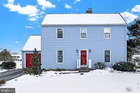 245 Confederate Dr, Gettysburg, PA 17325