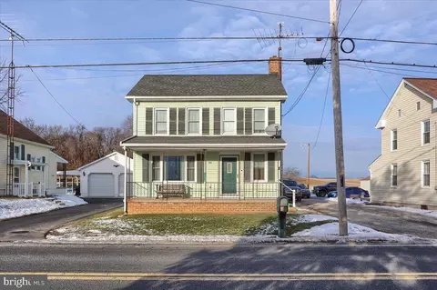 3014 Centennial Rd, Hanover, PA 17331