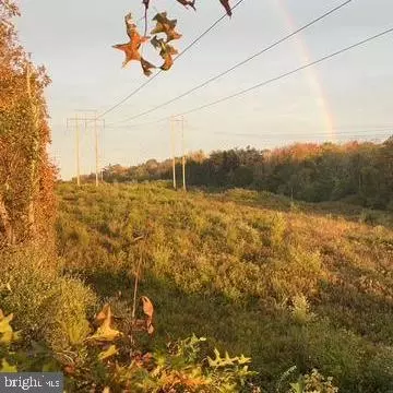 655 700 Rd, New Oxford, PA 17350