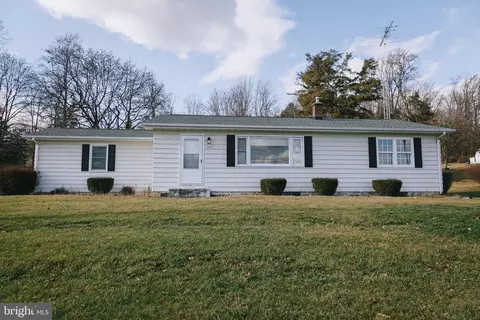 1665 Knoxlyn Rd, Gettysburg, PA 17325