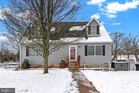 4 Heights Ct, Abbottstown, PA 17301