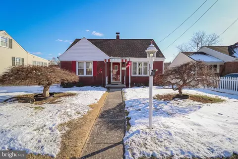 528 Ridge Ave, Mcsherrystown, PA 17344