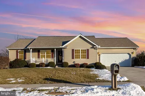 168 Branch Cir, East Berlin, PA 17316