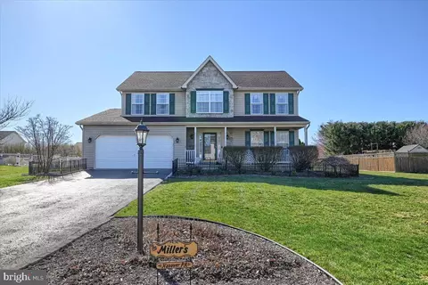 49 Blenheim St, Hanover, PA 17331