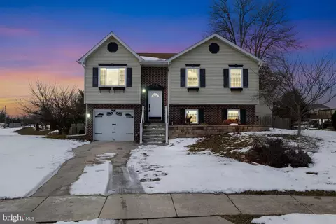 43 Shenandoah Ct, Littlestown, PA 17340
