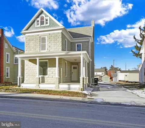 411 3rd St, Hanover, PA 17331