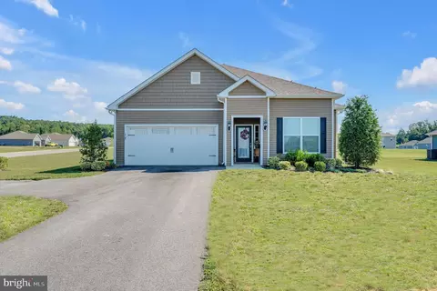 17 Ledger Dr, Hanover, PA 17331