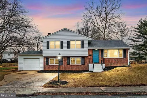 165 Gordon Ave, Gettysburg, PA 17325