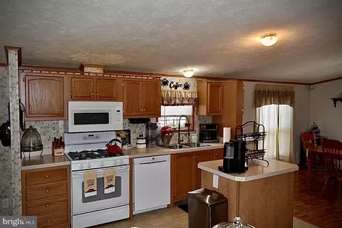 38 Broadwing Dr, Hanover, PA 17331 photo 6