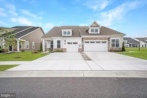 110 Grand Overlook Dr, Gettysburg, PA 17325