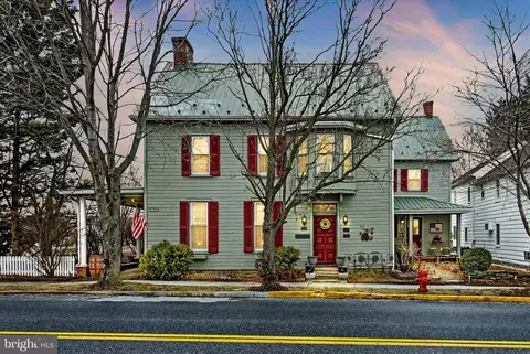 18 E Main St, Fairfield, PA 17320