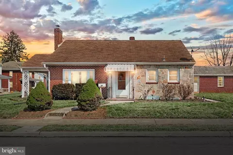 89 Patrick Ave, Littlestown, PA 17340