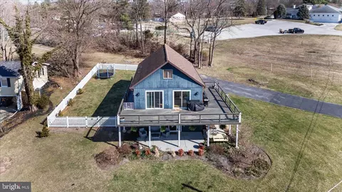 399 Lake Meade Dr, East Berlin, PA 17316