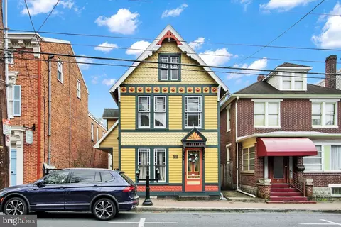 38 W Middle St, Gettysburg, PA 17325