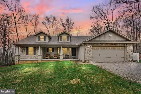 150 Loop Rd, Biglerville, PA 17307
