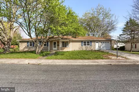 230 Ewell Ave, Gettysburg, PA 17325