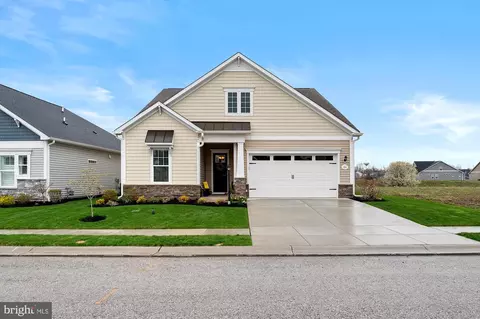 104 Birdseye Ln, Gettysburg, PA 17325