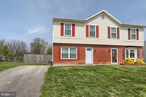 12 Bonniefield Cir # -B, Gettysburg, PA 17325