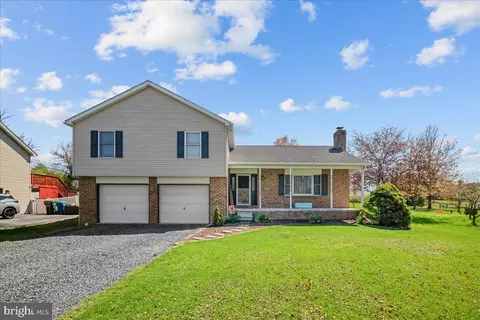 68 Schofield Dr, East Berlin, PA 17316