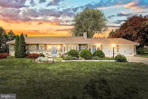 492 Bollinger Rd, Littlestown, PA 17340