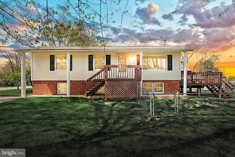 28 Bragg Dr, East Berlin, PA 17316