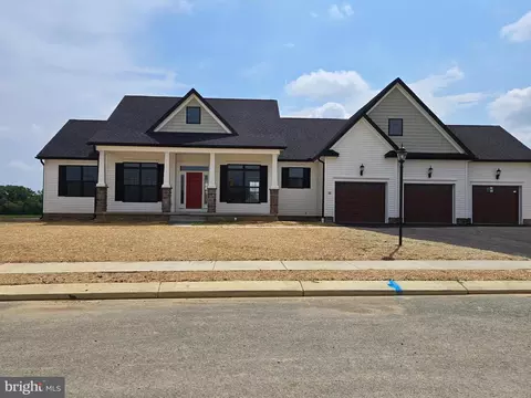62 Red Stone Ln #43, Hanover, PA 17331