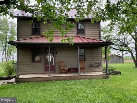 185 Waldheim Rd, New Oxford, PA 17350