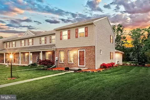 3 Homestead Dr, Gettysburg, PA 17325