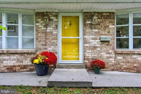724 Long Ln, Gettysburg, PA 17325