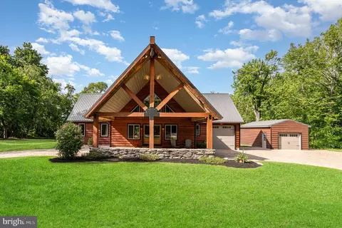 110 Queen St, Biglerville, PA 17307