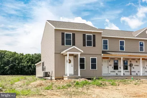 129 Homestead Dr, Gettysburg, PA 17325