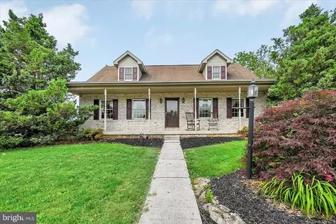 45 Cheetah Dr, Hanover, PA 17331