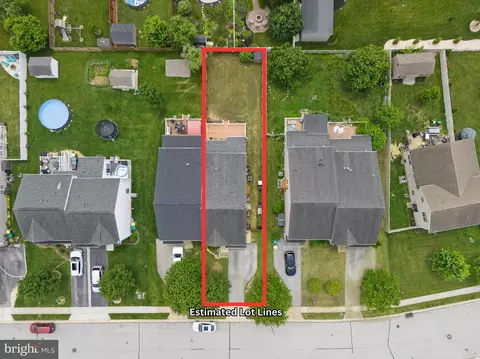 View/Area - 316 Maple Dr, Hanover, PA 17331 photo 3 of 9