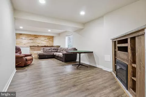 Living - 316 Maple Dr, Hanover, PA 17331 photo 2 of 3