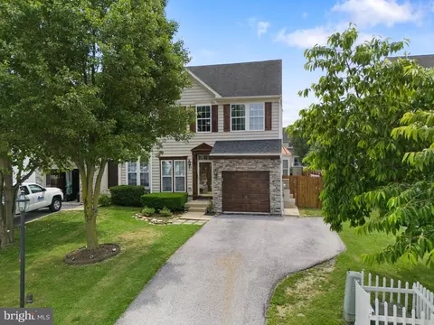 Exterior - 316 Maple Dr, Hanover, PA 17331 photo 10 of 10