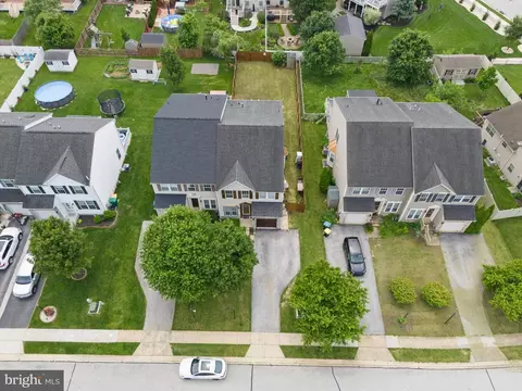 View/Area - 316 Maple Dr, Hanover, PA 17331 photo 2 of 9