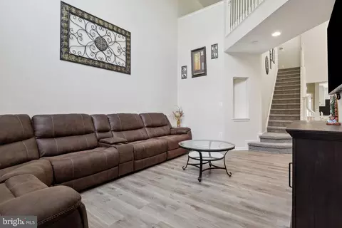 Entry Way - 316 Maple Dr, Hanover, PA 17331 photo 1 of 16