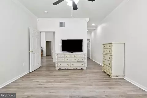 Entry Way - 316 Maple Dr, Hanover, PA 17331 photo 6 of 16