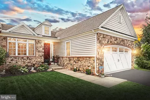 161 St Michaels Way, Hanover, PA 17331