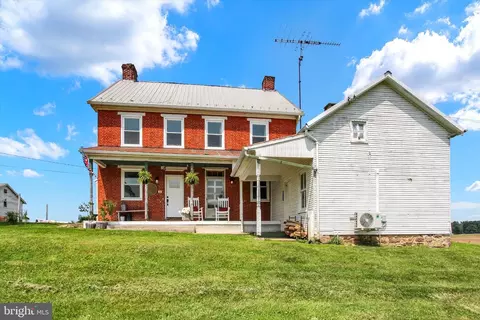 86 Rolling Ln, Abbottstown, PA 17301