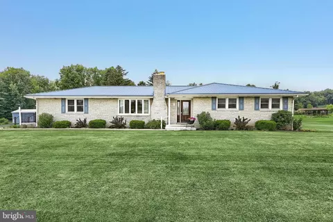 253 S Main St, Aspers, PA 17304