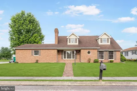 125 S Lincoln Dr, Hanover, PA 17331