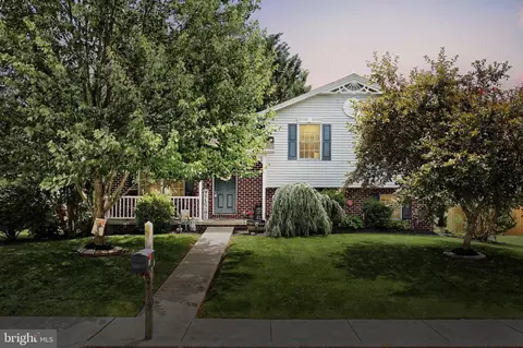 408 Lexington Way, Littlestown, PA 17340