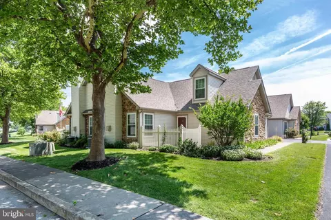 53 Apple Jack Ln, Littlestown, PA 17340