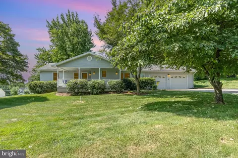 9 Treetop Trl, Fairfield, PA 17320