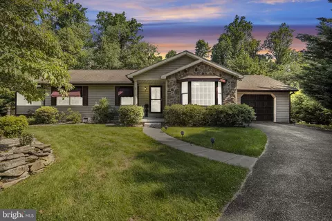 93 Jack Rd, Orrtanna, PA 17353