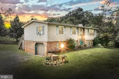 2425 E Berlin Rd, East Berlin, PA 17316