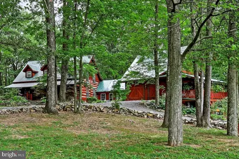 530 Church Rd, Orrtanna, PA 17353