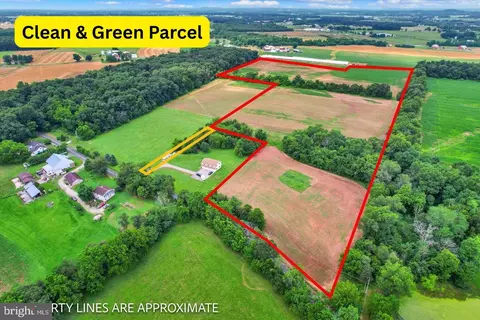 76 Kohler School Rd, New Oxford, PA 17350