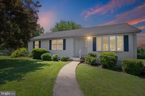 5 Pemberton Dr, East Berlin, PA 17316